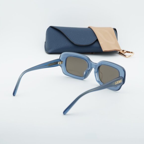 Loewe LW40158F 84E Rectangle Sunglasses – Blue\\Brown main image 6